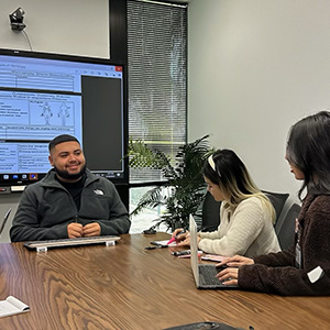 SONHP students collaborating