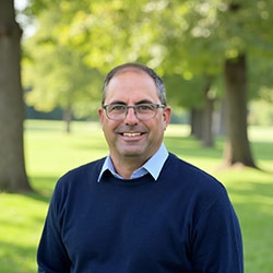 Andrew Filler headshot