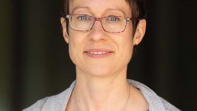 Ellen Veomett headshot