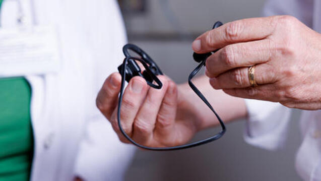 Brain health monitoring device