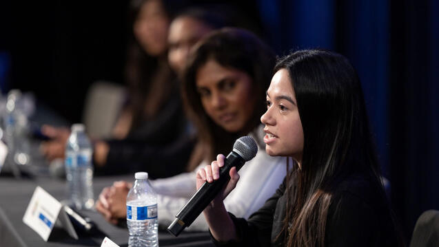 Read the story: Craig Newmark Scholars Excel in Tech