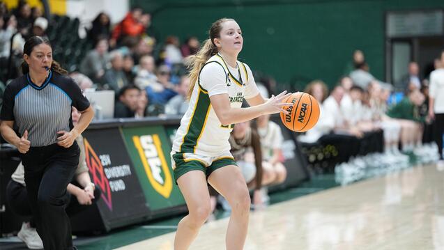 Read event detail:  USF Women&#039;s Basketball vs Sacramento State - USF LEGACY AT CHASE CENTER