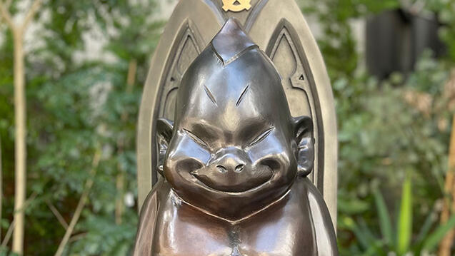 bronze sculpture
