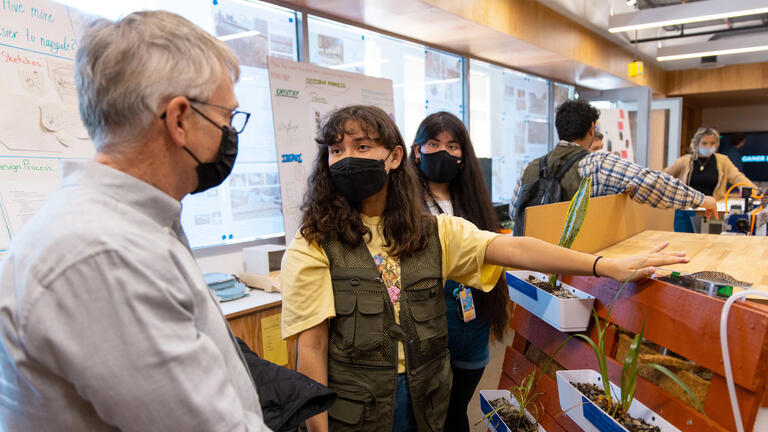 Student and professor in the innovation hive