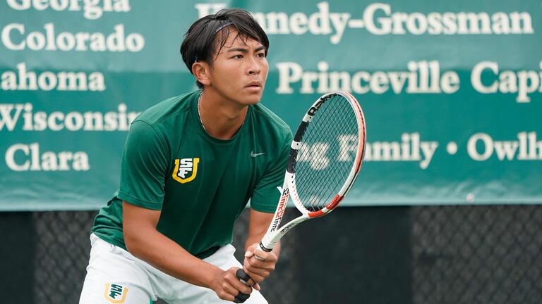 usf student playing tennis