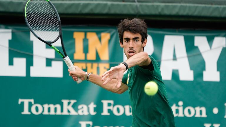 usf student playing tennis