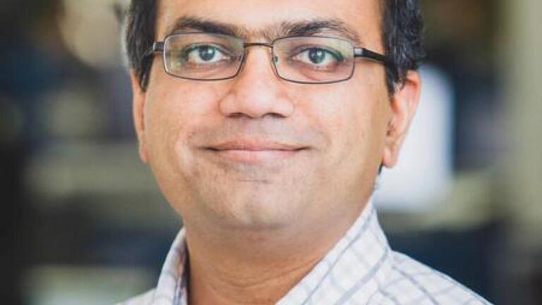 Professor Mahesh Chaudhari headshot