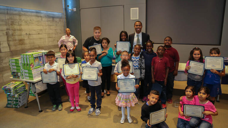 Everybody Reads! participants with their certificates of honor from SFUSD Superintendent Richard Carranza (Photo Credit: Don Bowden | ALVS Photography)