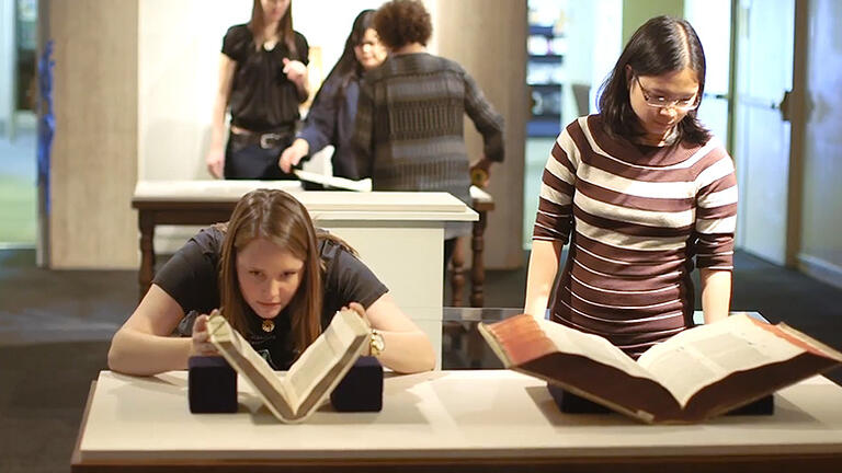 Students set up Durer exhibit