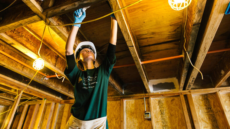 Students volunteer with Habitat for Humanity in Oceanview