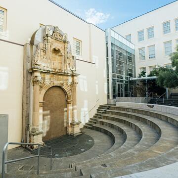 Kalmanovitz Hall amphitheater