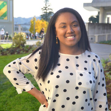Breniel Lemley posing for the camera on USF's campus.