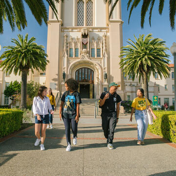 USF Students Walking on Campus