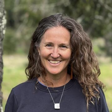 Kim Bellone Headshot