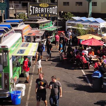 Food trucks and people at Soma Streat Food festival