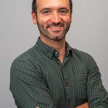 Arman Khachiyan Headshot