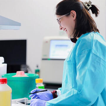 Megdalena works on testing in a lab 