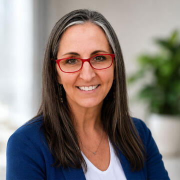 Beth havens Headshot