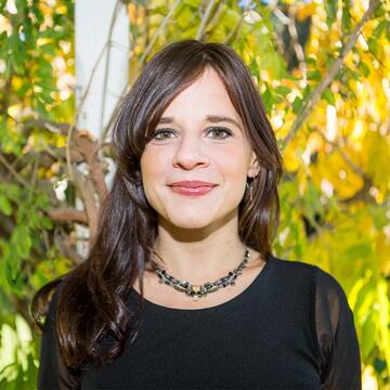 jessica Fajfar headshot 