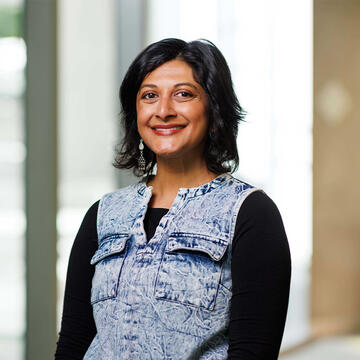 Noopur-Agarwal headshot