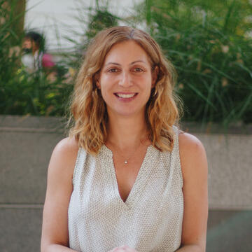 Law Professor Lara Bazelon