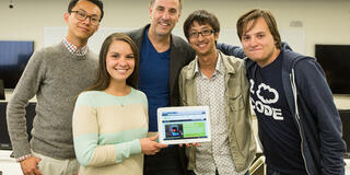 Prof. David Wolber and students display AppInventor.org