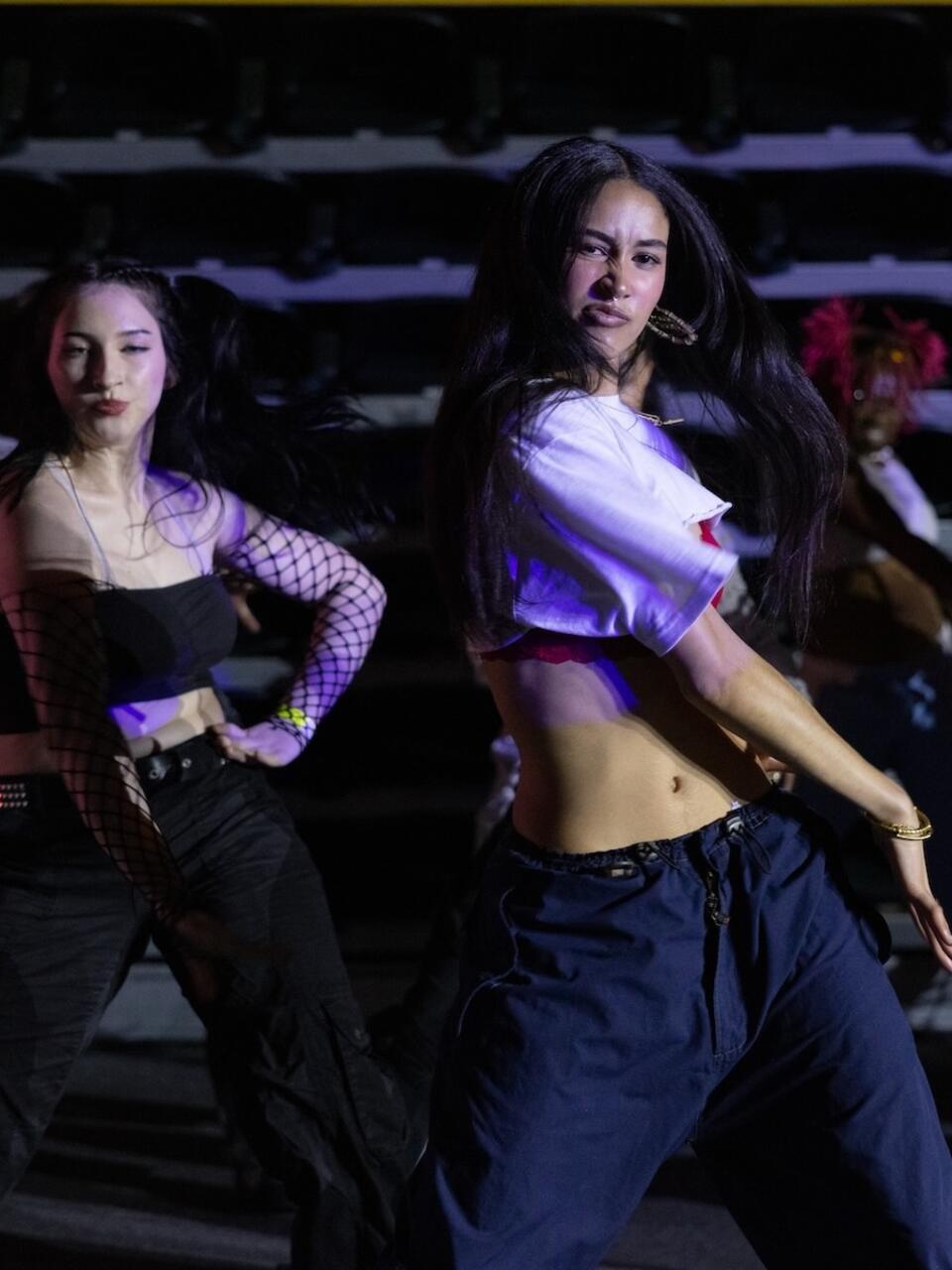 dancers performing at donaroo