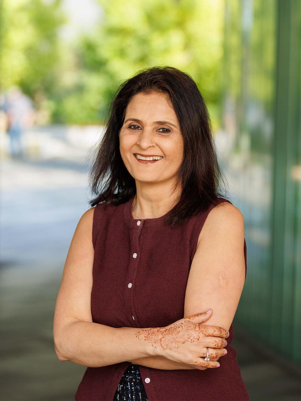 Sweta Thota headshot